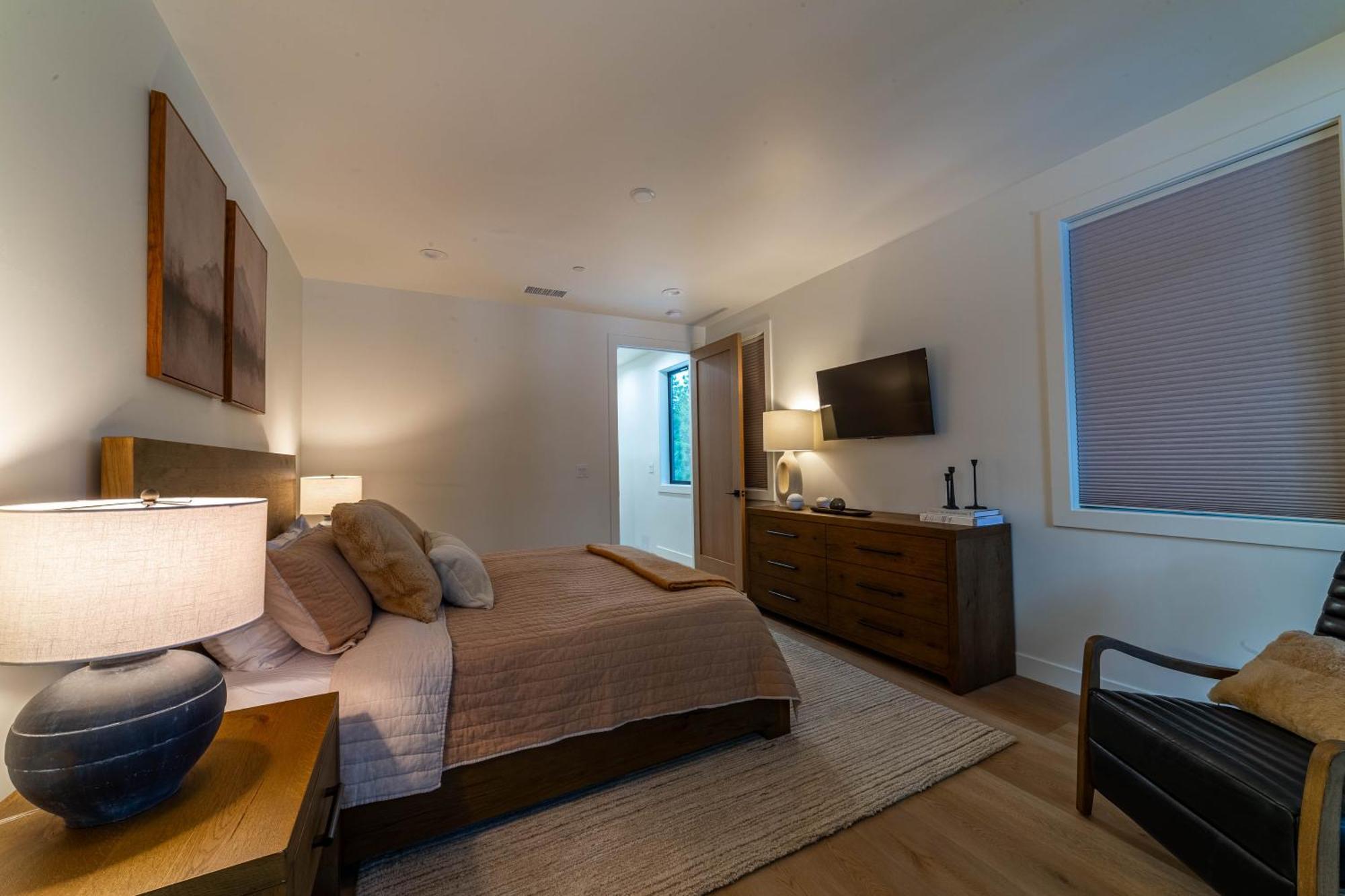 Holiday home Spectacular New 4br Townhome: Garage, Jacuzzi, Bbq *