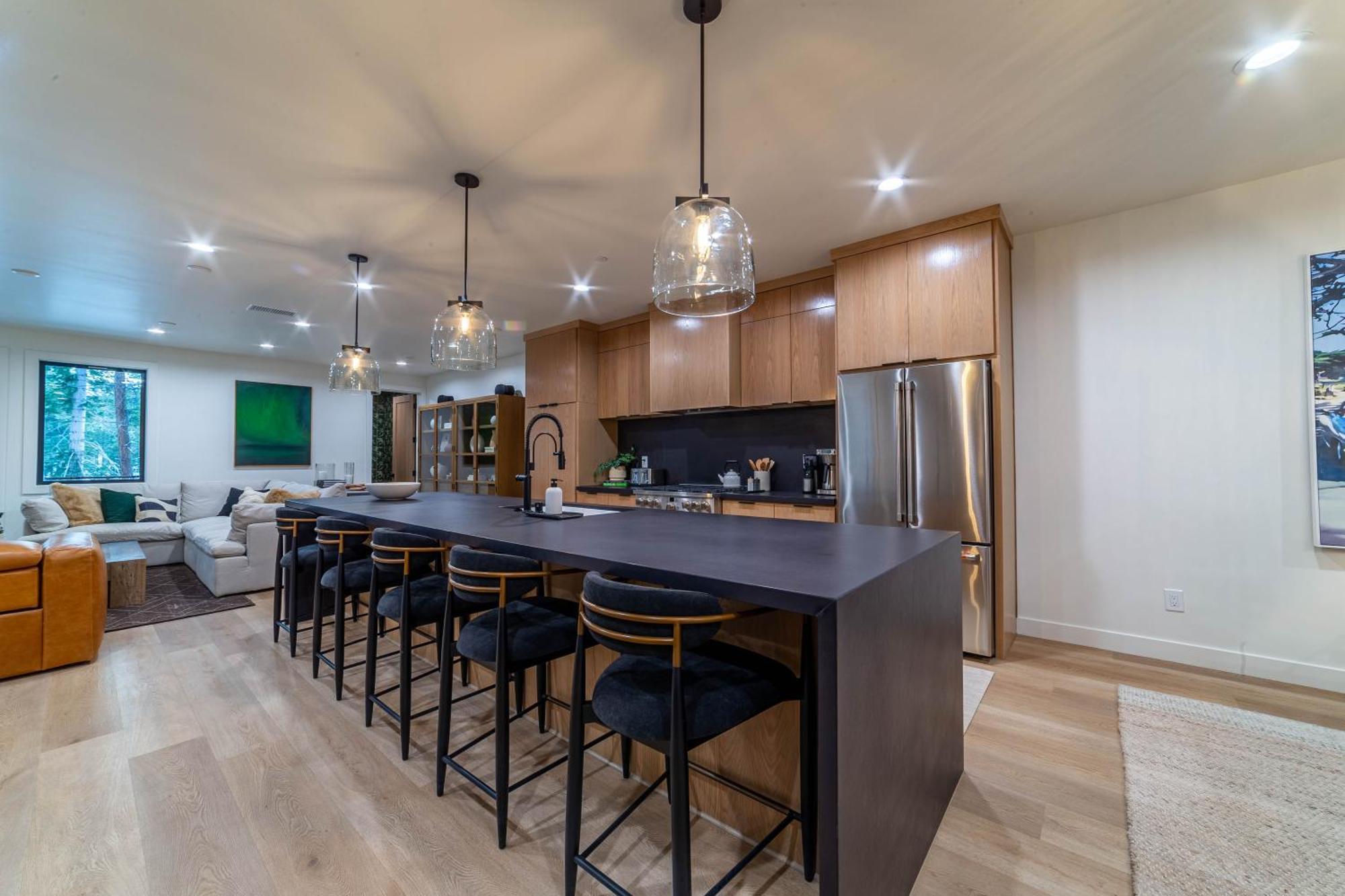 Holiday home Spectacular New 4br Townhome: Garage, Jacuzzi, Bbq