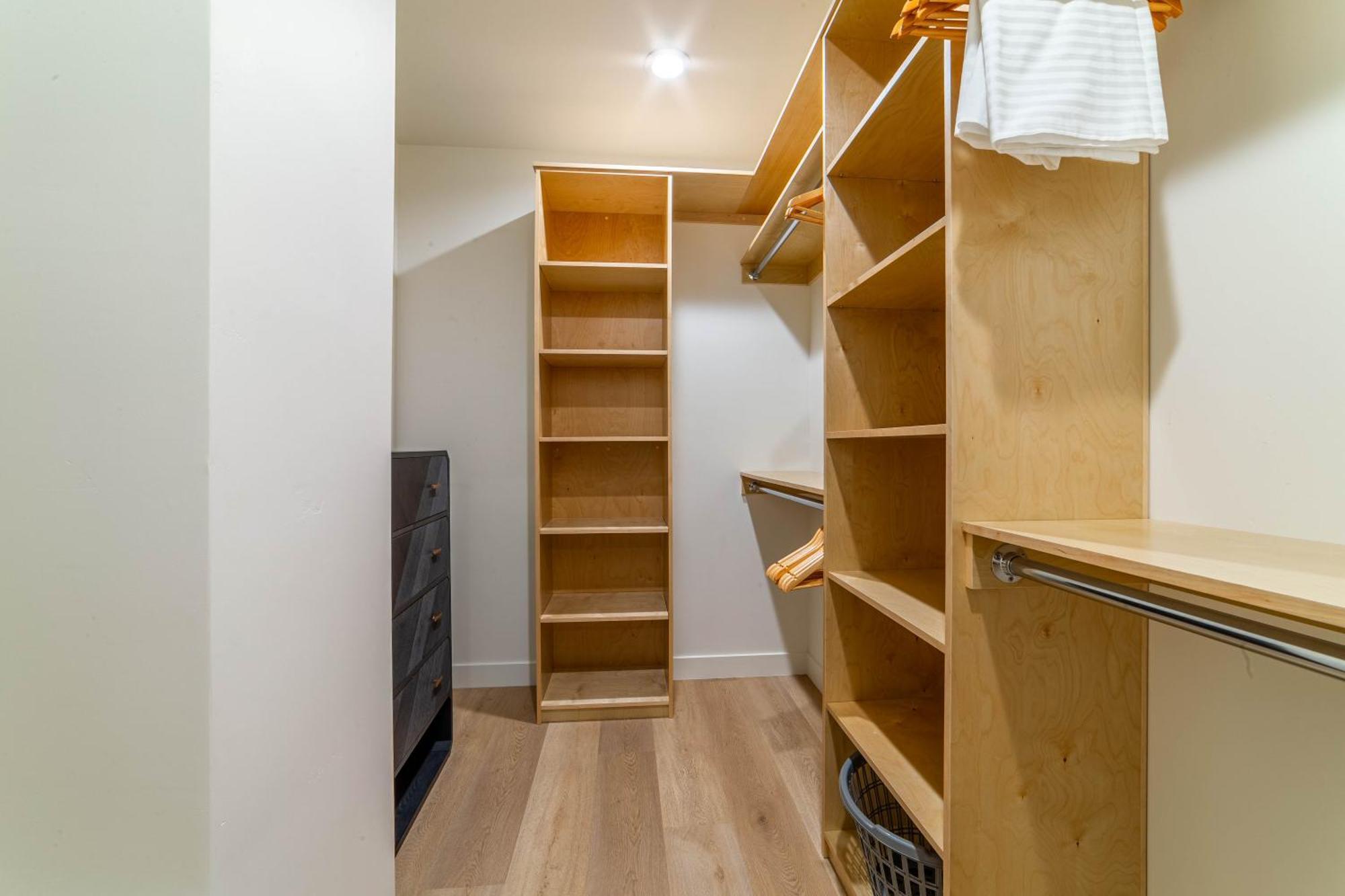 Holiday home Spectacular New 4br Townhome: Garage, Jacuzzi, Bbq *